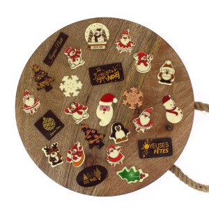 24 Pequeos Regalos de Chocolate (mx. 5 cm) - Calendario de Adviento