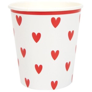 8 tazas de corazoncitos festoneados
