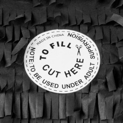 Pi�ata de T-Rex rojo. n�3