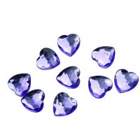 50 Confeti de Corazn de Diamante Morado (1,5 cm) - Plstico