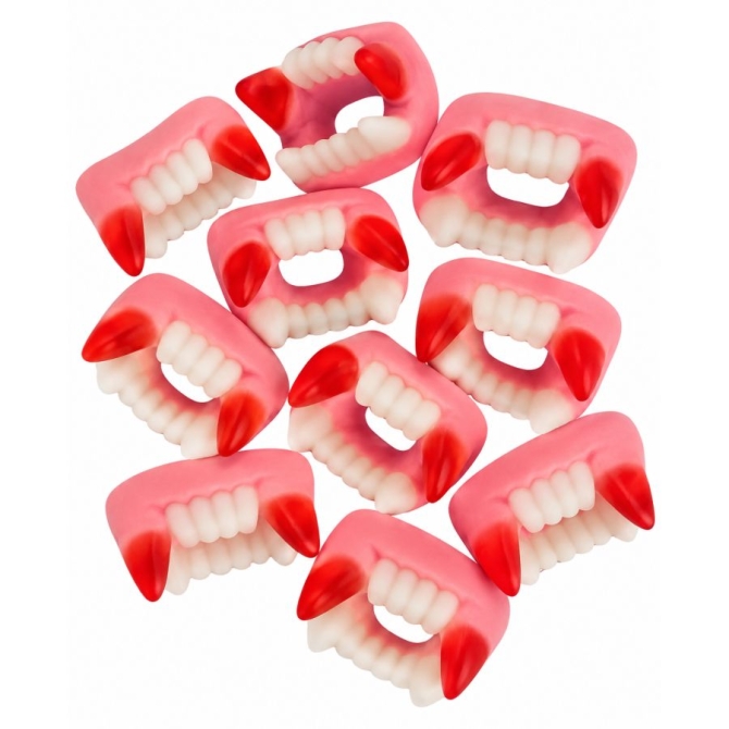 10 caramelos con forma de dientes de vampiro 