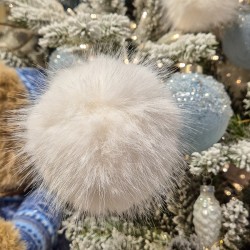 Rama en tallo � Piel sint�tica blanca � 3 bolas. n�3