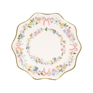8 platos peque�os con motivos florales